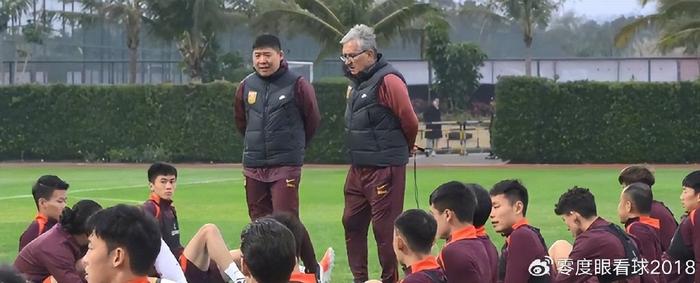 续在欧冠赛